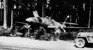 Asisbiz Messerschmitt Me 262A 1.KG51 9K+SH WNr 111685 Munich Salzburg autobahn Germany 1945 01