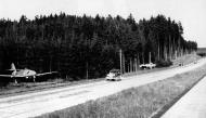 Asisbiz Messerschmitt Me 262A 1.KG51 aircraft based along Munich Salzburg autobahn Germany 1945 01