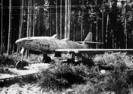 Asisbiz Messerschmitt Me 262A Schwalbe abandoned along a German autobahn Germany 1945 01