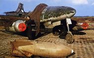 Asisbiz Prototype Me 262V7 WNr 130303 Germany 1945 01