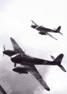 Asisbiz Messerschmitt Me 210A1 Hornisse Stkz VN+AT WNr 210182 in flight 1942 01
