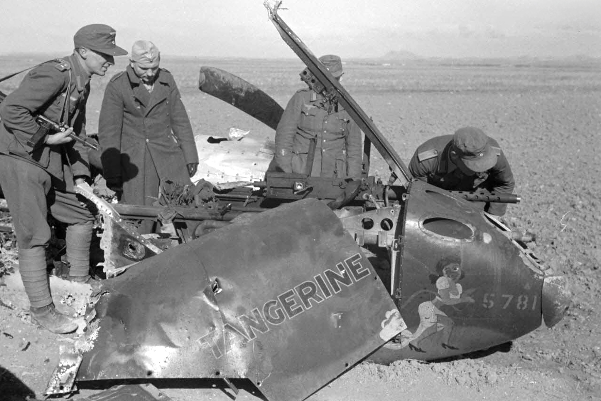 44-25781 F-5G Lightning 12AF 14FG48FS ESC Tangerine LF Mullinax RTN sd by Bf 109 Tunisia 28th Dec 1942 01