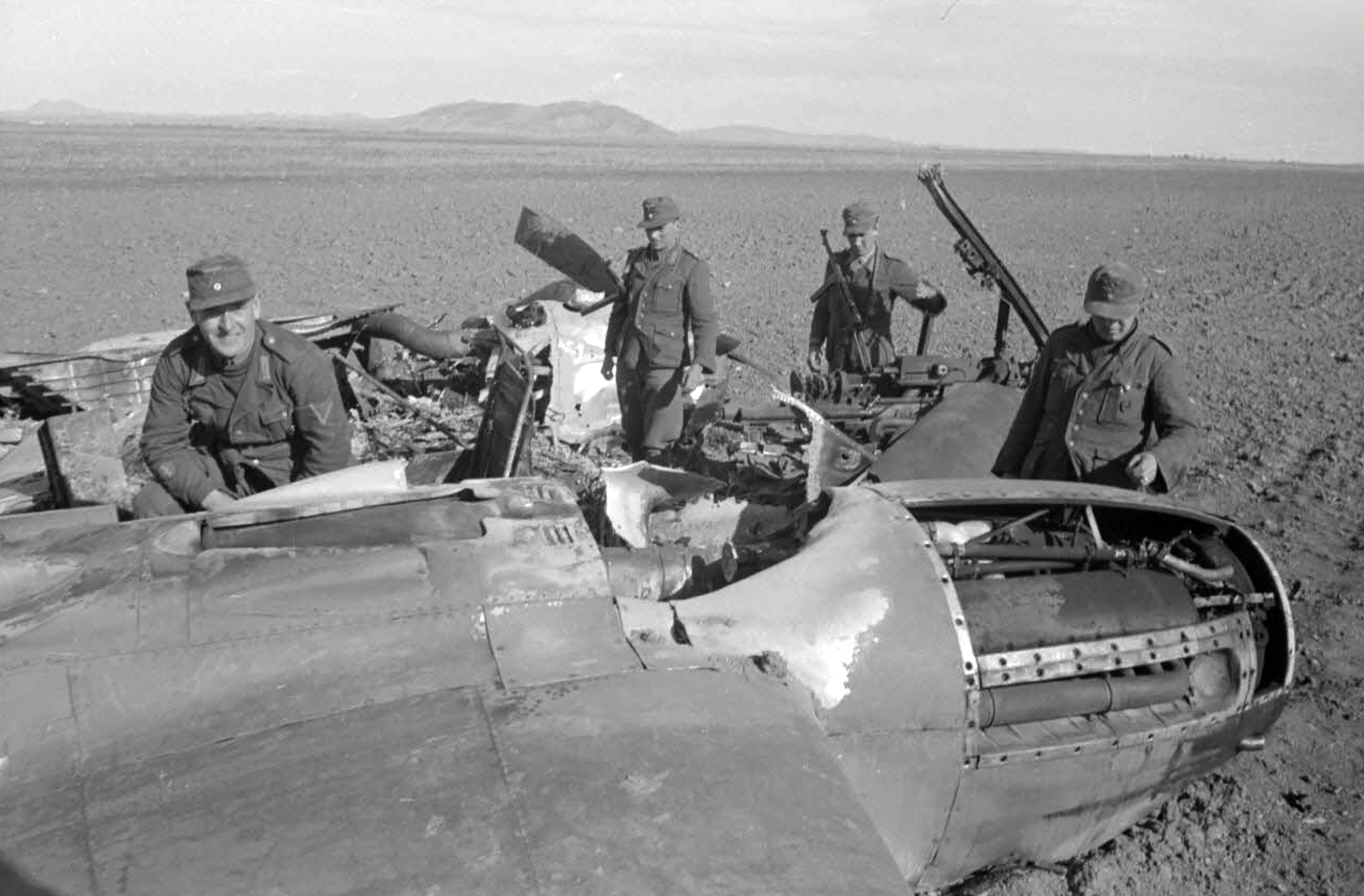 44-25781 F-5G Lightning 12AF 14FG48FS ESC Tangerine LF Mullinax RTN sd by Bf 109 Tunisia 28th Dec 1942 04