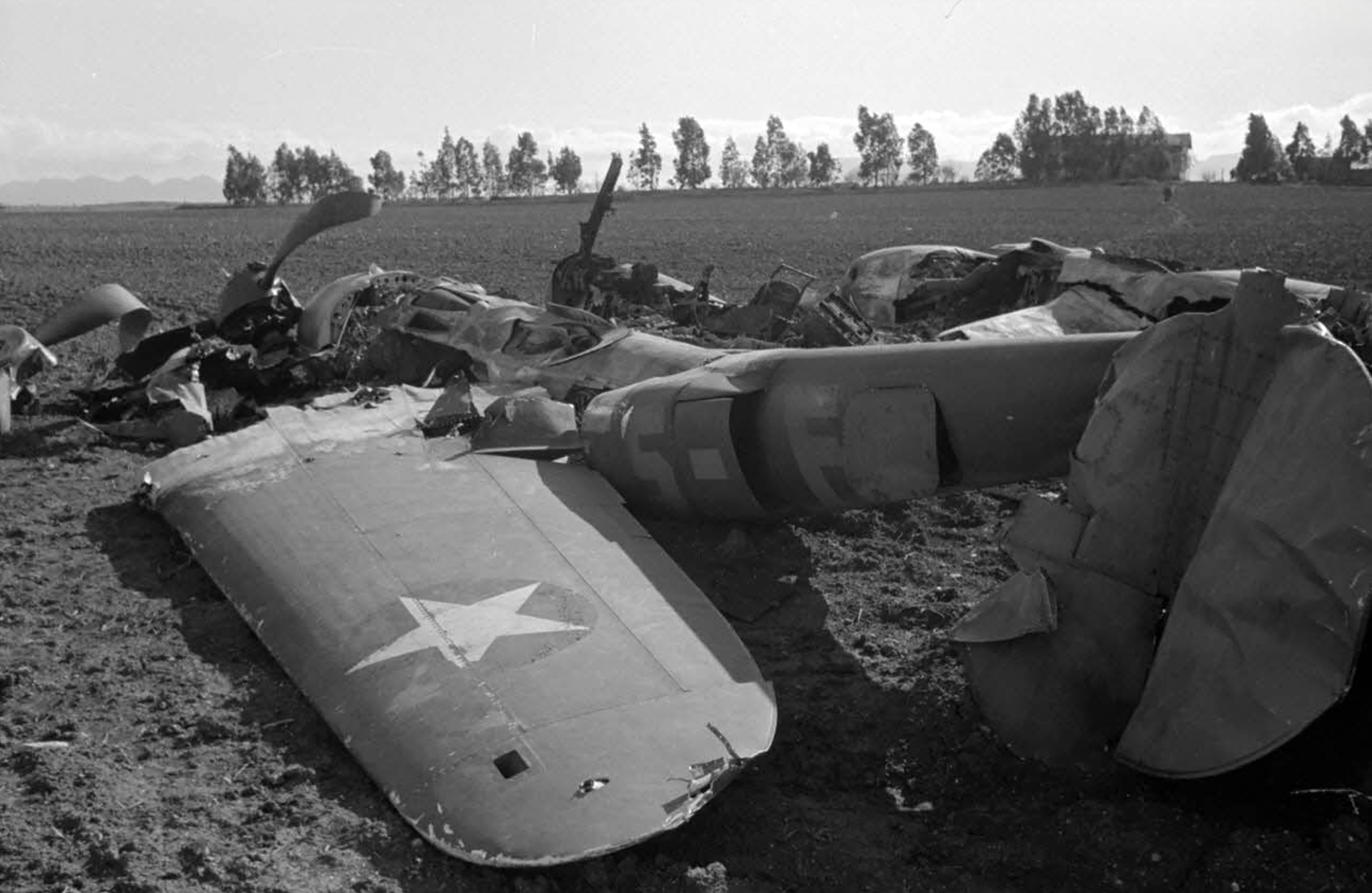 44-25781 F-5G Lightning 12AF 14FG48FS ESC Tangerine LF Mullinax RTN sd by Bf 109 Tunisia 28th Dec 1942 05