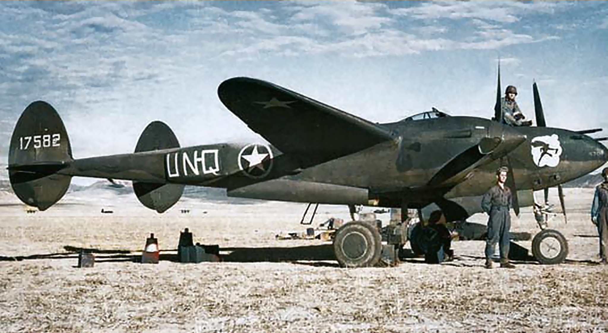 41-7582 P-38F Lightning 12AF 1FG94FS UNQ North Africa 1942 01