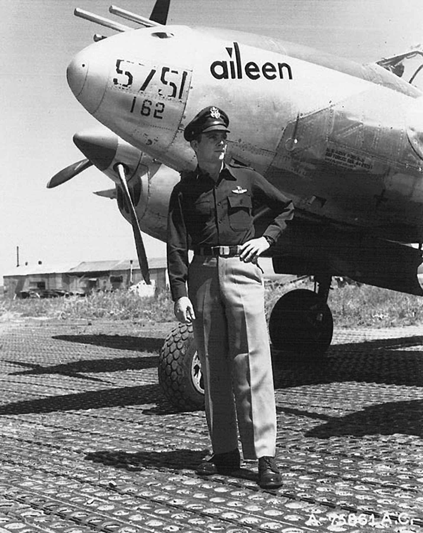 44-25751 P-38L Lightning 12AF 1FG Aileen nose art left side North Africa 01