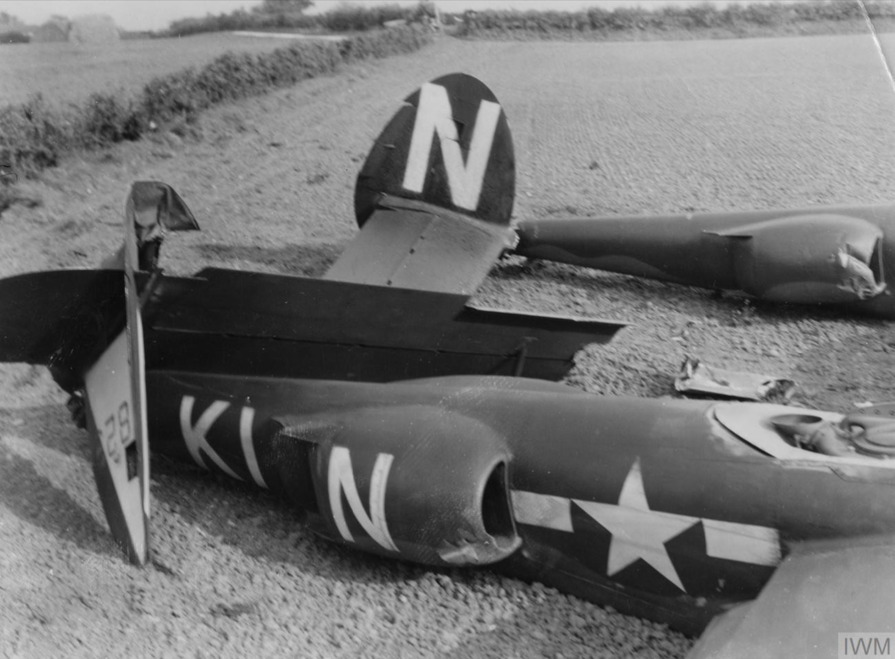 Lockheed P-38 Lightning 8AF 20FG55FS KIN belly landed England FRE3202