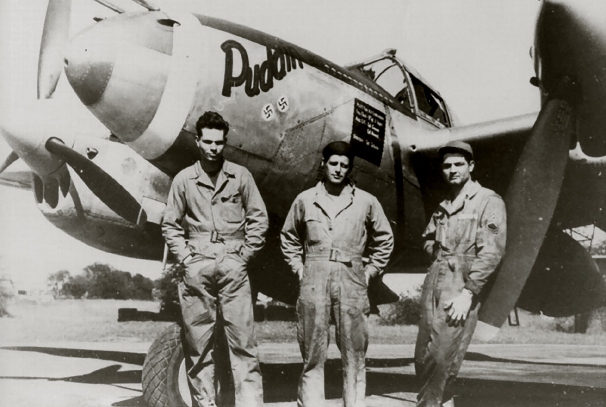 Lockheed P-38J Lightning 8AF 20FG nose art left side England 01
