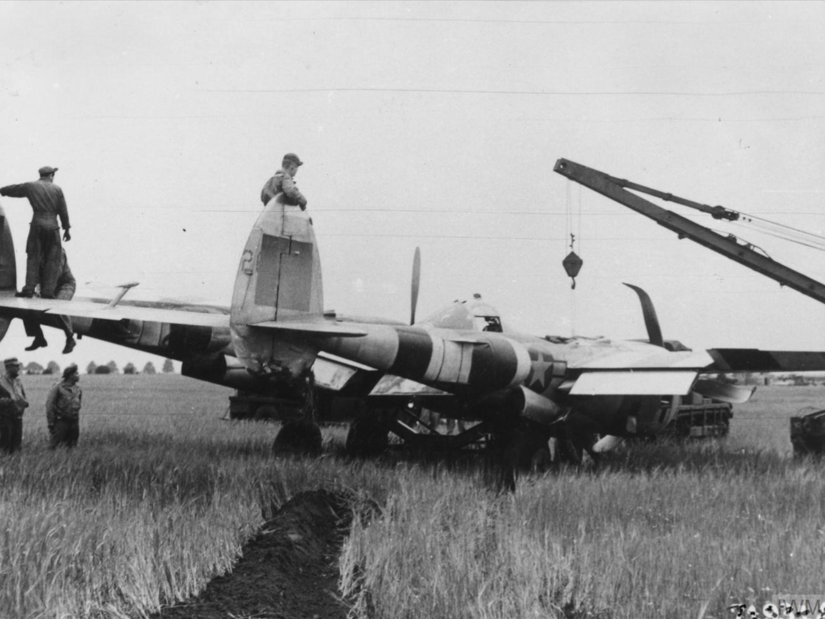 42-68144 P-38J Lightning 8AF 364FG384FS 5YW belly landed 7th July 1944 FRE3195