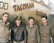 Asisbiz 43 28700 P-38J Lightning 9AF 367FG393FS Tacoman Capt Joseph Dobrowlski with his aircraft and ground crew 1944 01