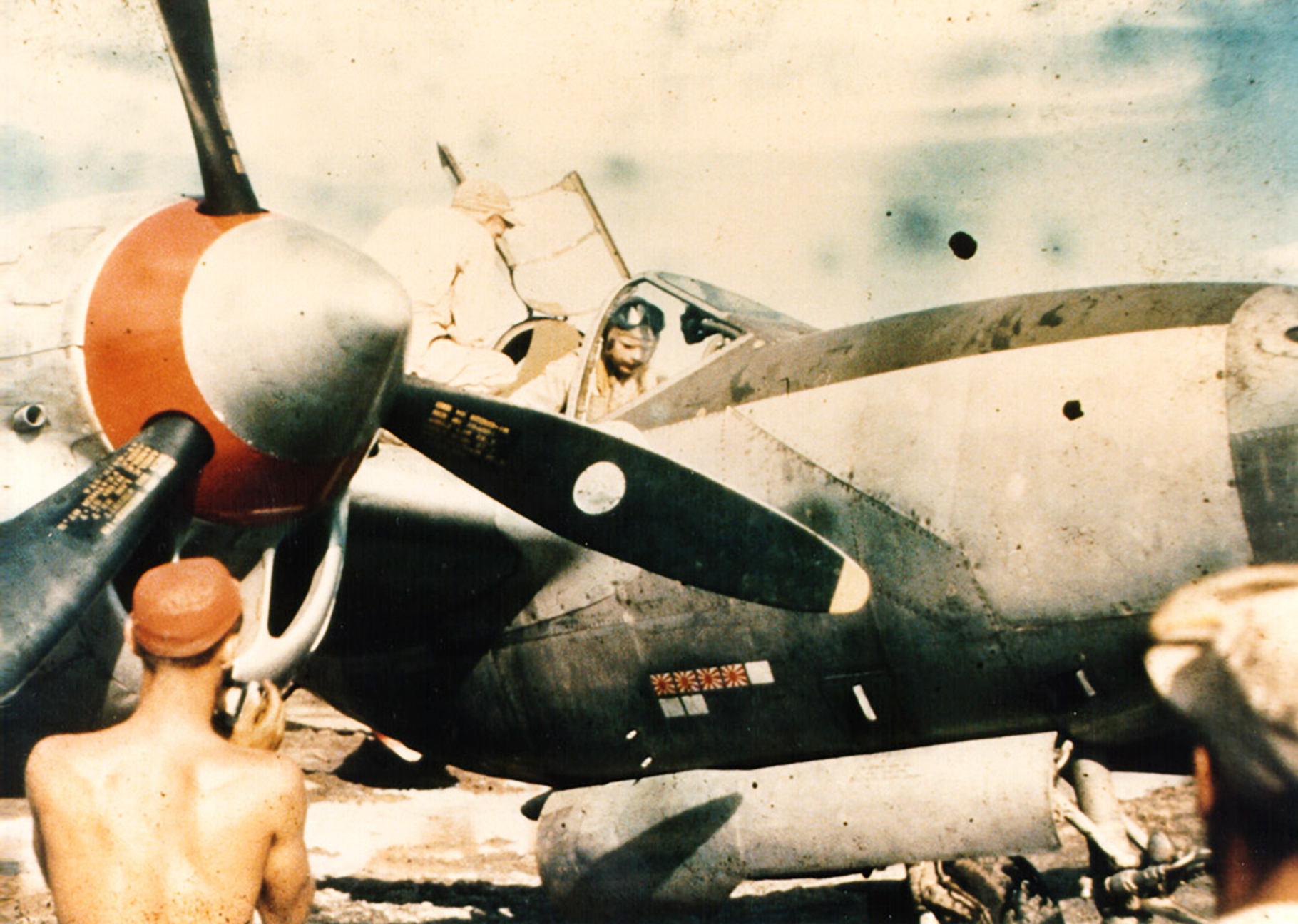 Lockheed P-38J Lightning 5AF 475FG Maj Richard I Bong Philippines 01