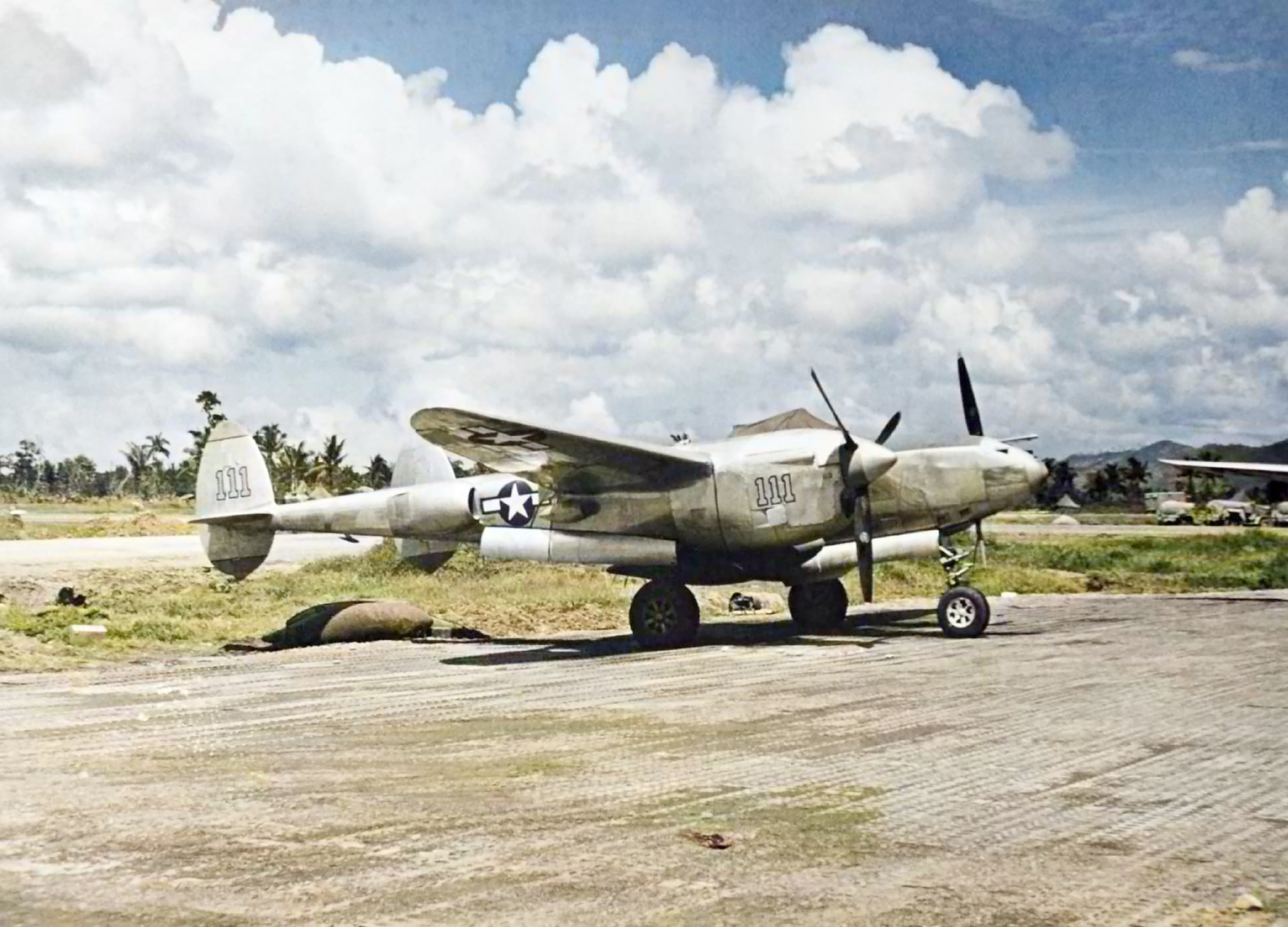 Lockheed P-38J Lightning 5AF 475FG431FS 111 Philippines 1944 01