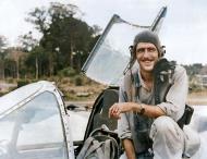 Asisbiz 44 24155 P-38L Lightning 5AF 475FG431FS 131 Pudgy (V) Maj Thomas McGuire at Dulag strip Philippines 1944 04