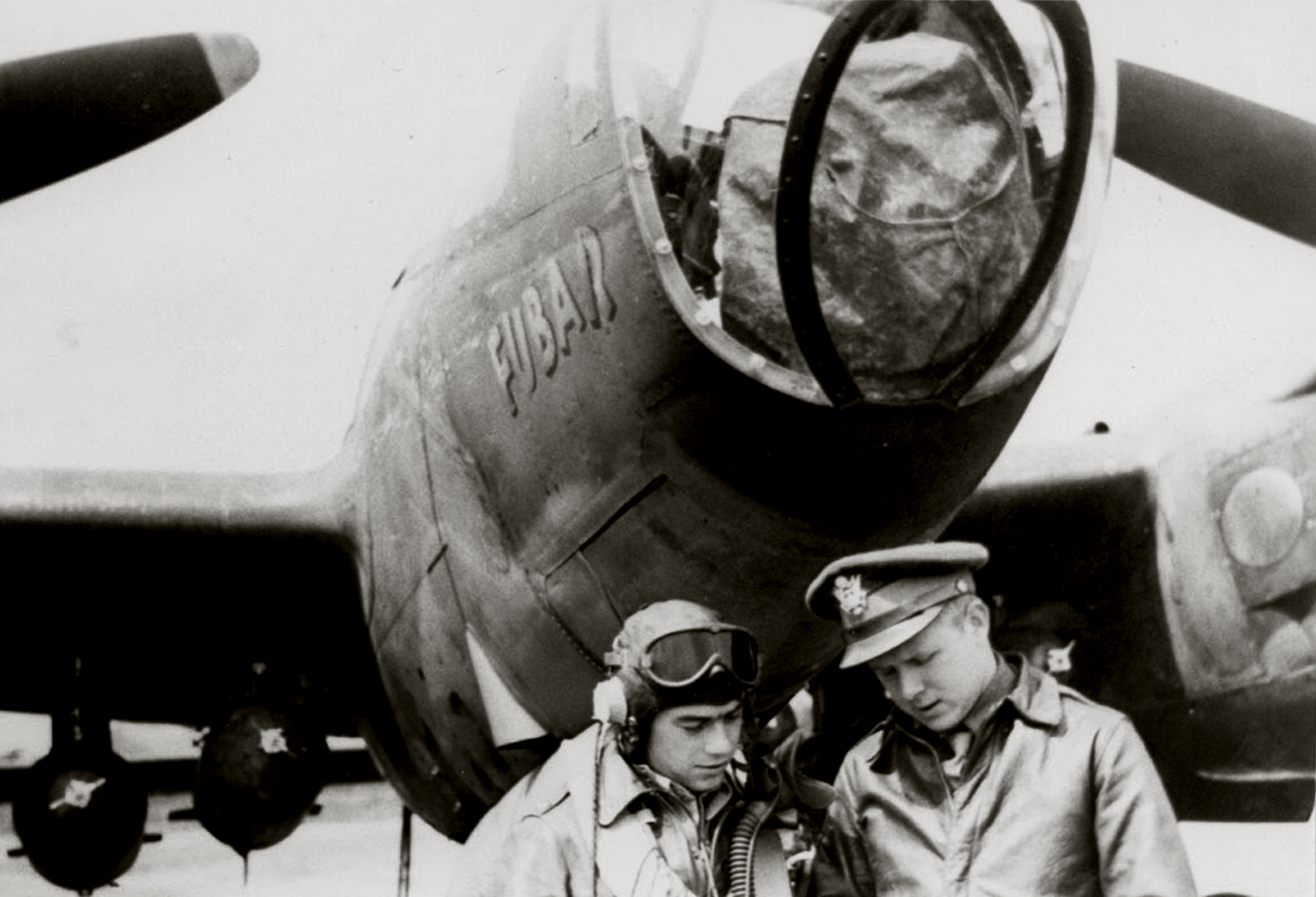 42-67704 P-38J Lightning 8AF 55FG338FS CLK Fubar Droop Snoot in England 01