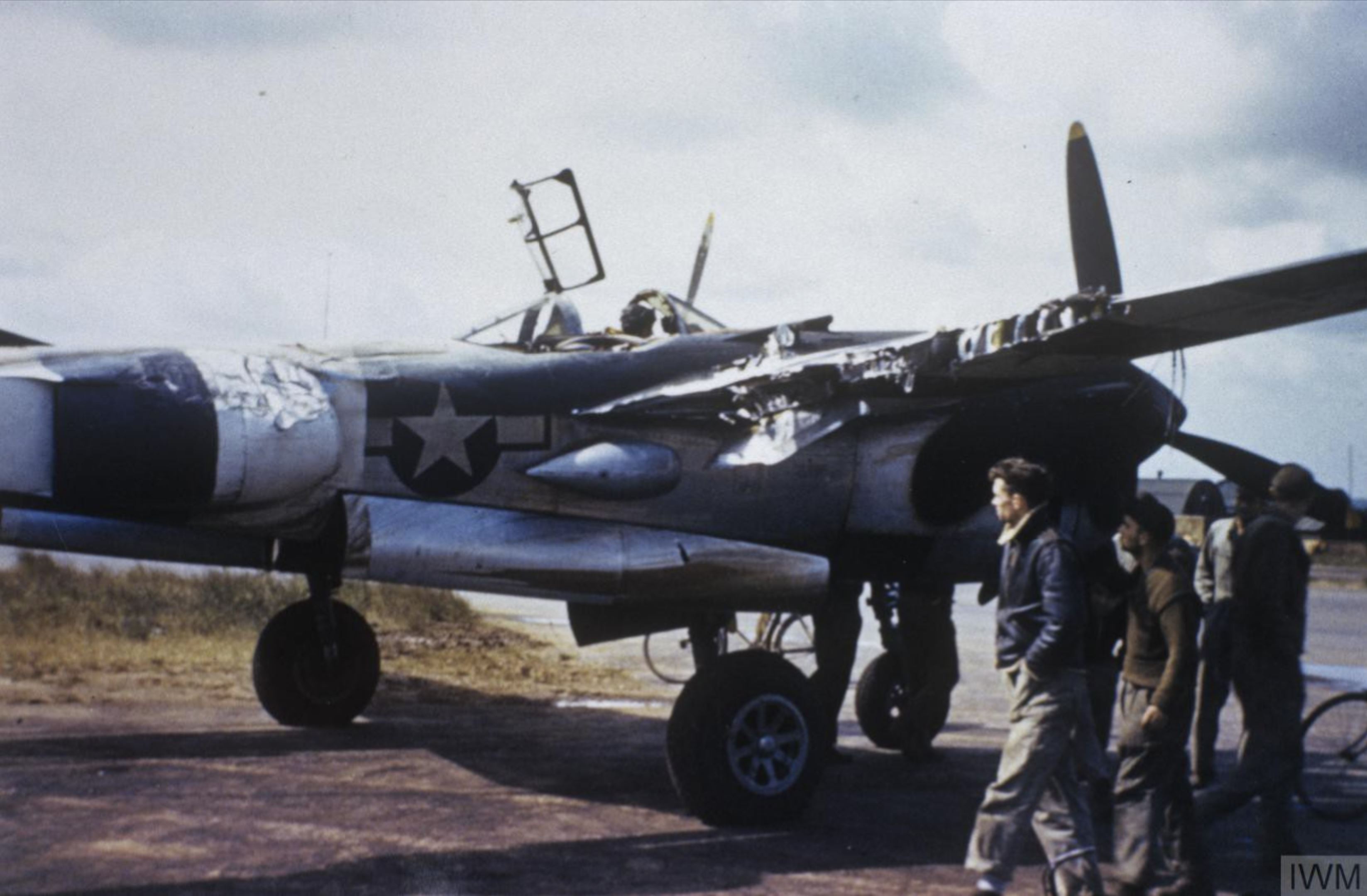 Lockheed P-38 Lightning 8AF 55FG338FS CLJ Lt Dempsey 1944 FRE5491