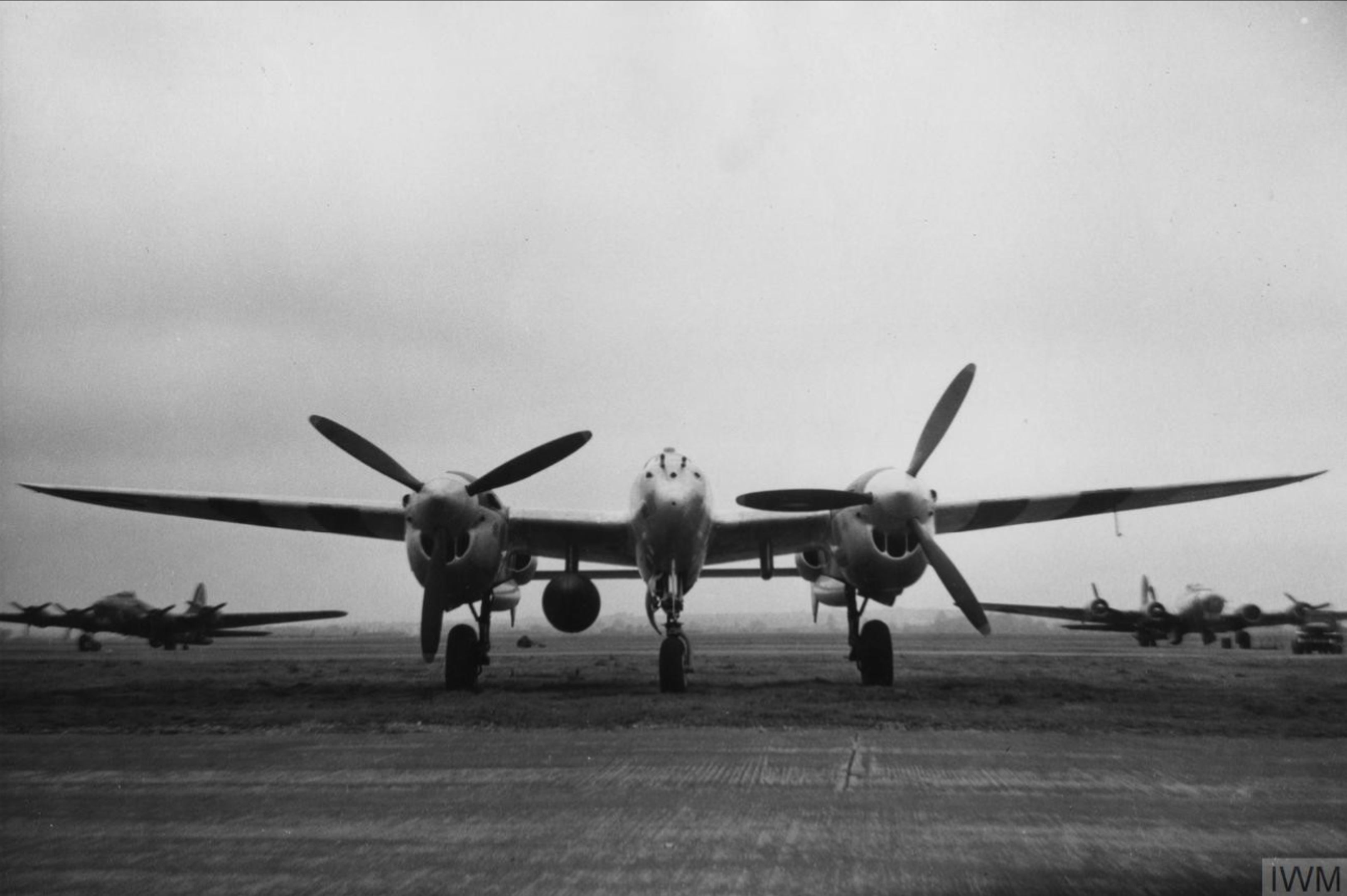Lockheed P-38H Lightning 8AF 55FG head on profile view FRE2441