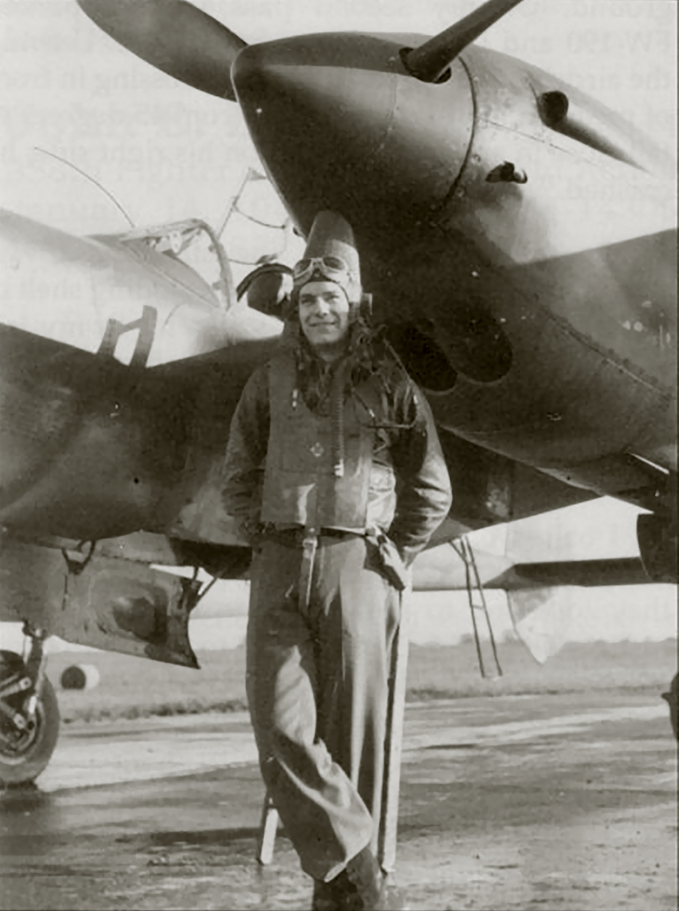 Lockheed P-38H Lightning 8AF 55FG338FS with pilot Clair Buskirk England 1944 01