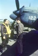 Asisbiz USAAF F 5 Lightning 8AF 7PG22PS White 122 Jim Wicker and Maj Robert R Smith at Mount Farm 22 Apr 1944 FRE5410