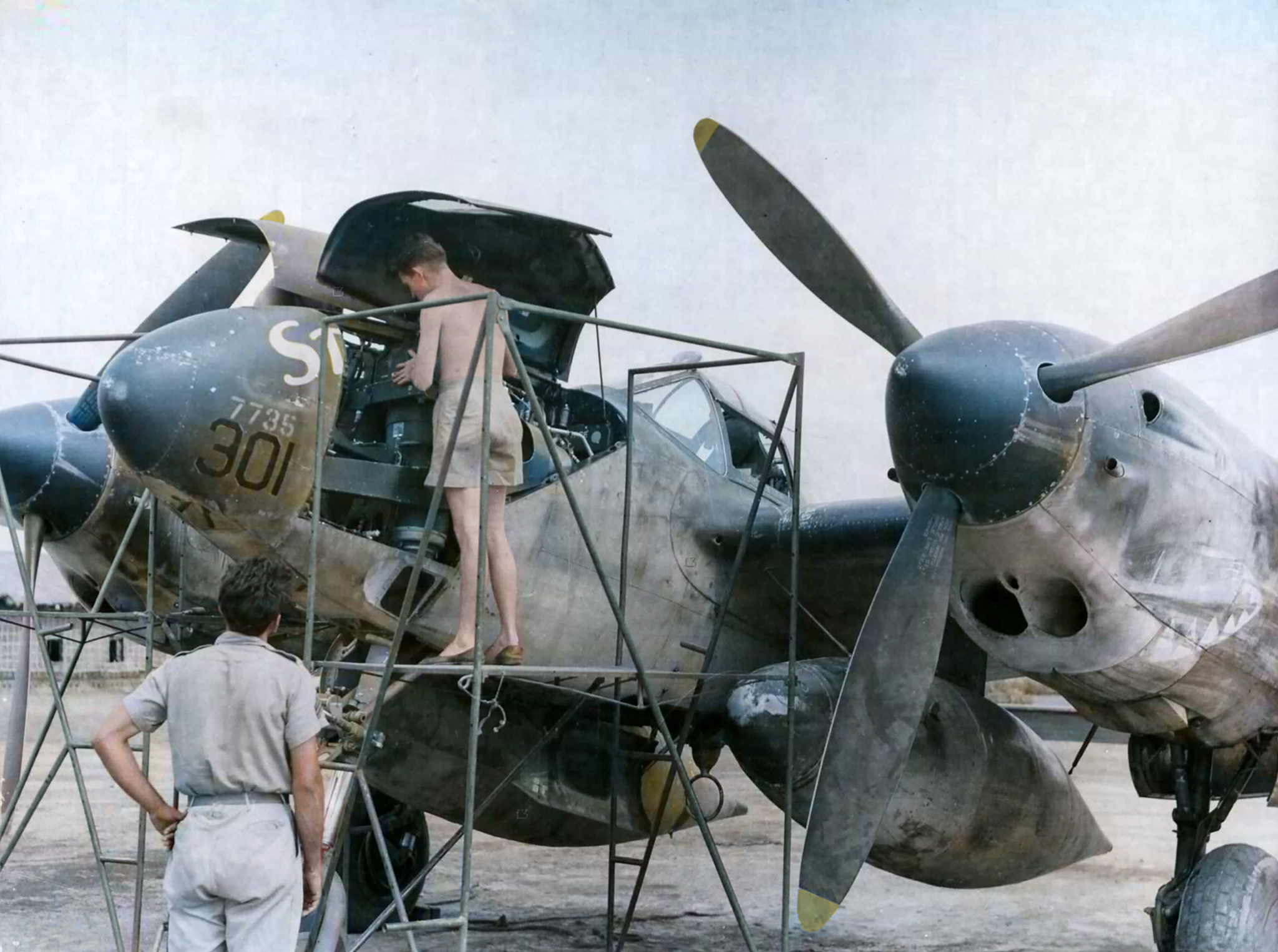 42-68301 F-5B Lightning 7PG9PS Stinky 2 under going maintenance at Pandaveswar India 6th Dec 1943 01