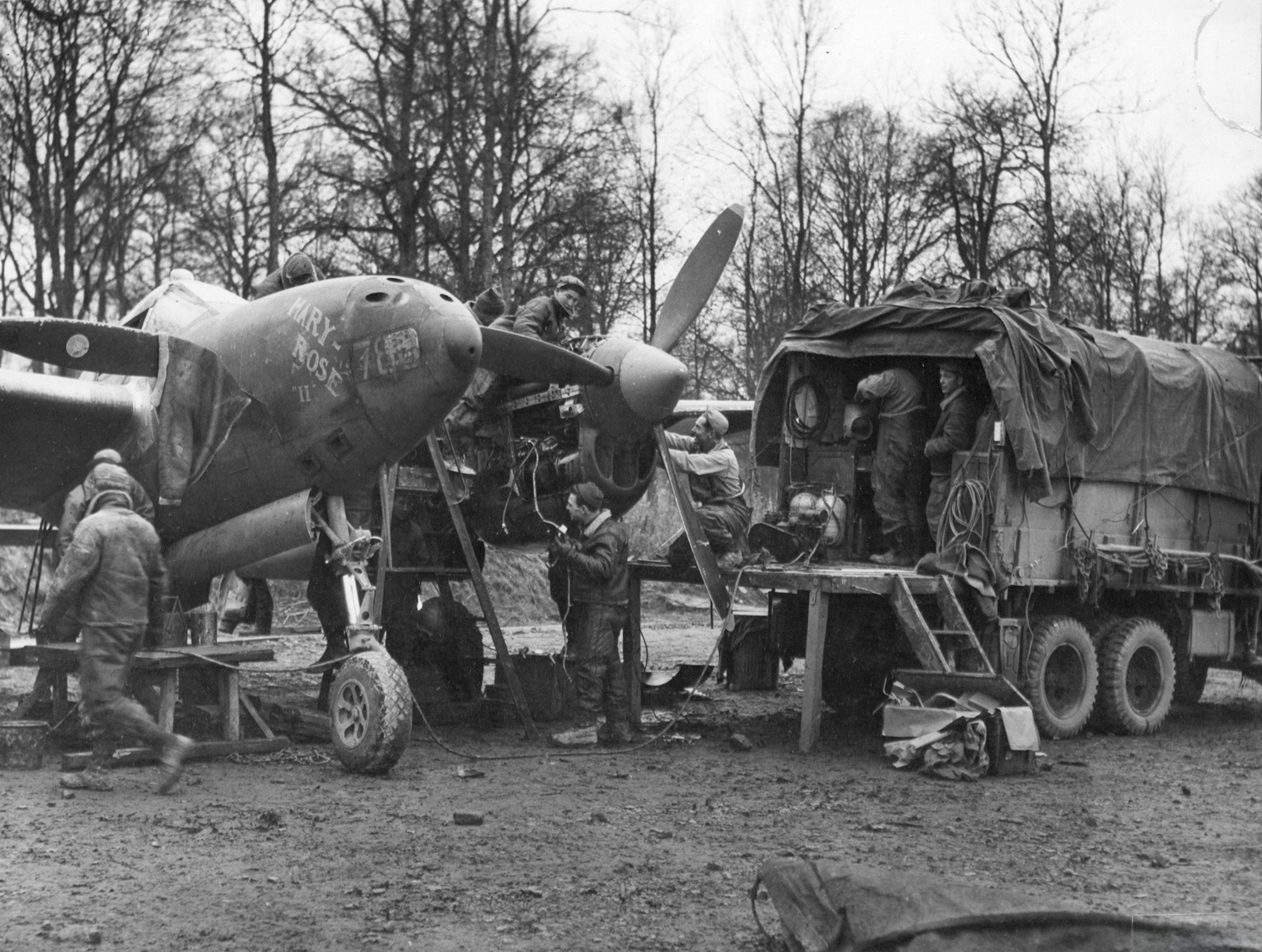 43-28780 P-38J Lightning 9AF mechanics repairing Mary Rose II at a forward repair depo Belgium 1944 NARA1