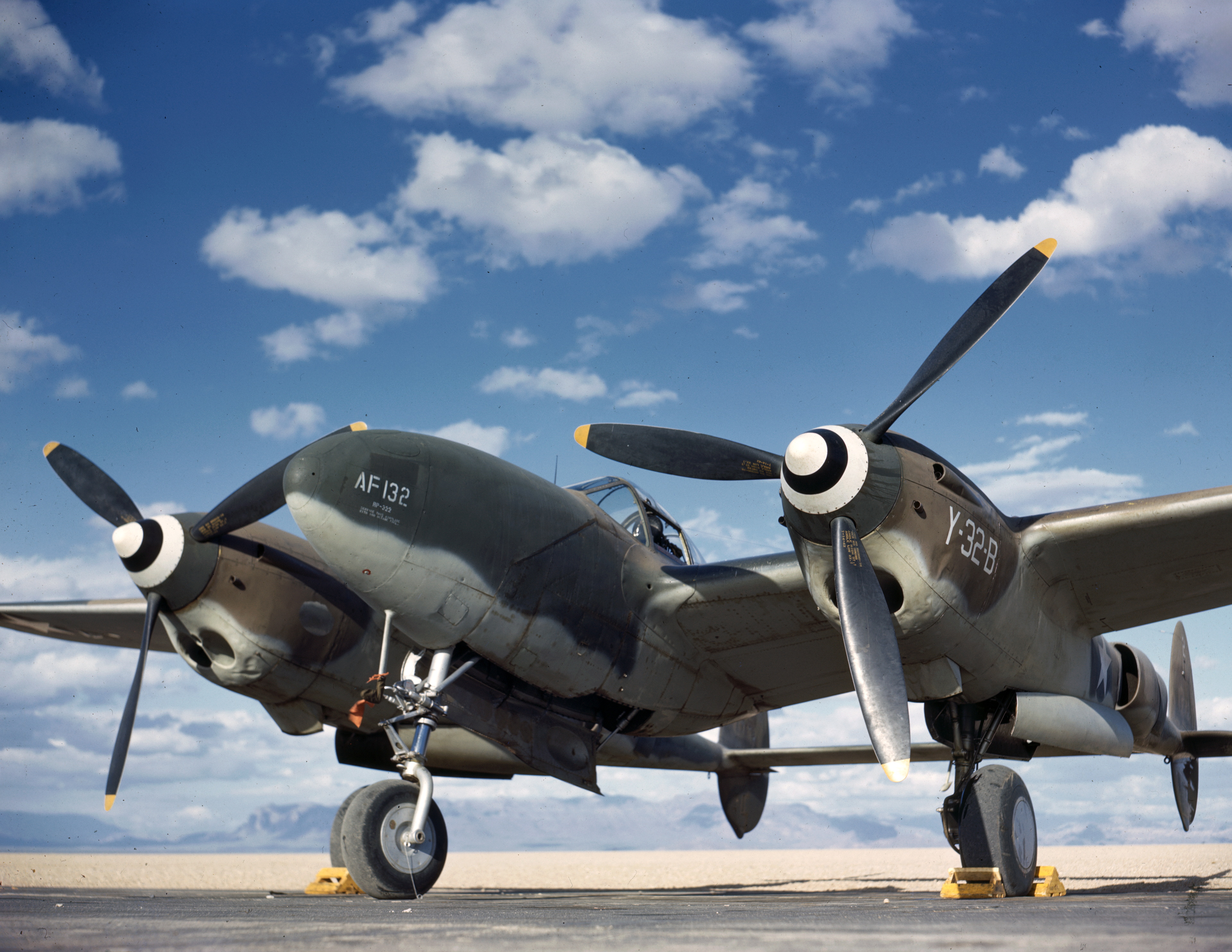 Lend lease Lockheed P-38 Lightning MkI RAF serial AF132 used in flight training USA 01