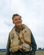 Asisbiz American 90PRW F-5 Lightning pilot North Africa 1943 NA071