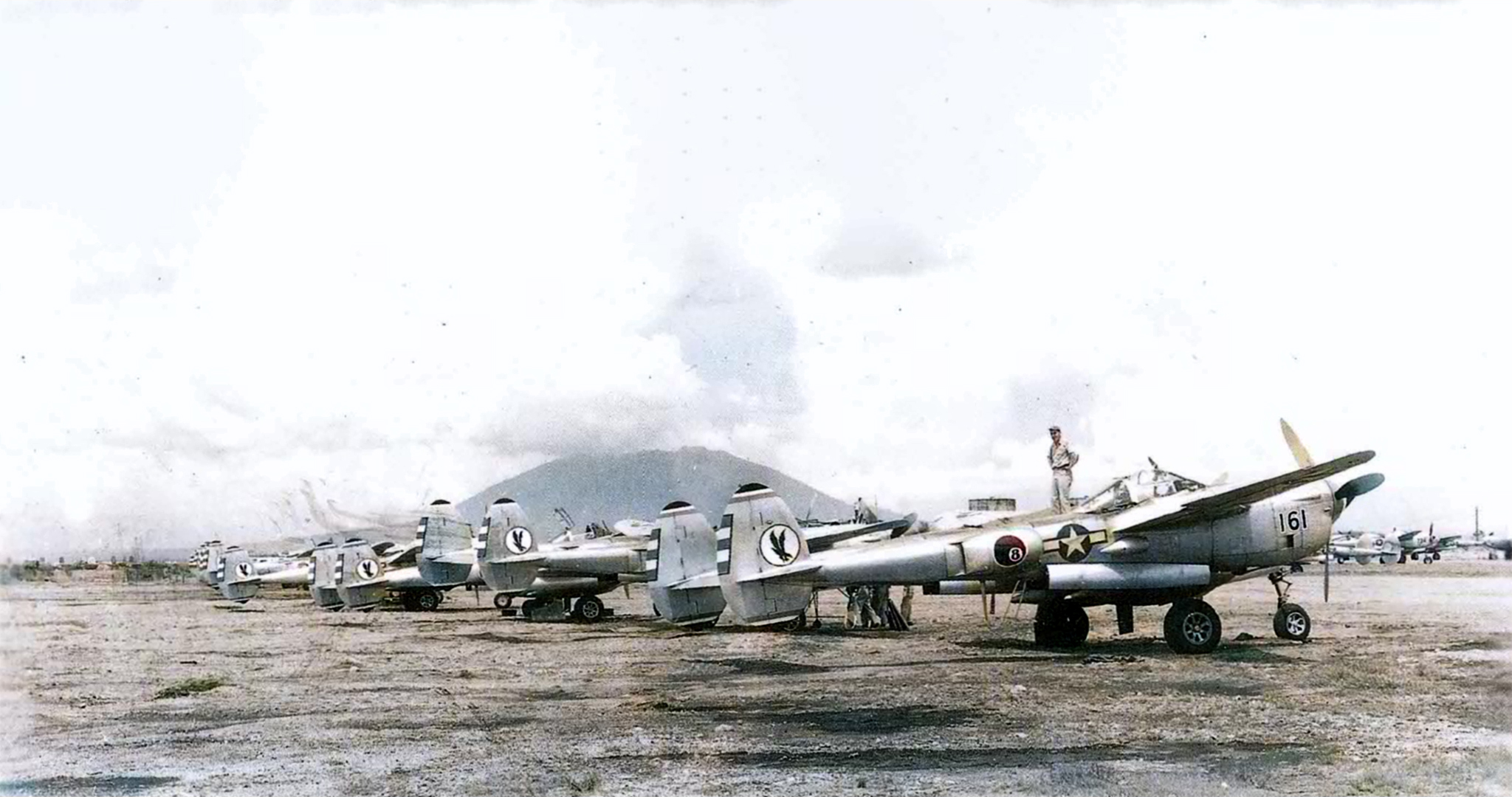 Lockheed F-5Es Lightnings 6PRG8PRS and 35PRS at Mindoro Philippines 1944 01