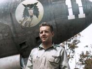 Asisbiz 42 12627 P-38F Lightning 5AF 35FG39FS 11 Capt Charles Gallup with his aircraft 1942 01