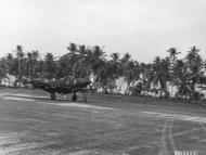 Asisbiz 42 19474 Bell P 39Q Airacobra 7AF 15FG72FS Little Rebel at Makin Island Gilbert Islands 13th Dec 1943 NA1152