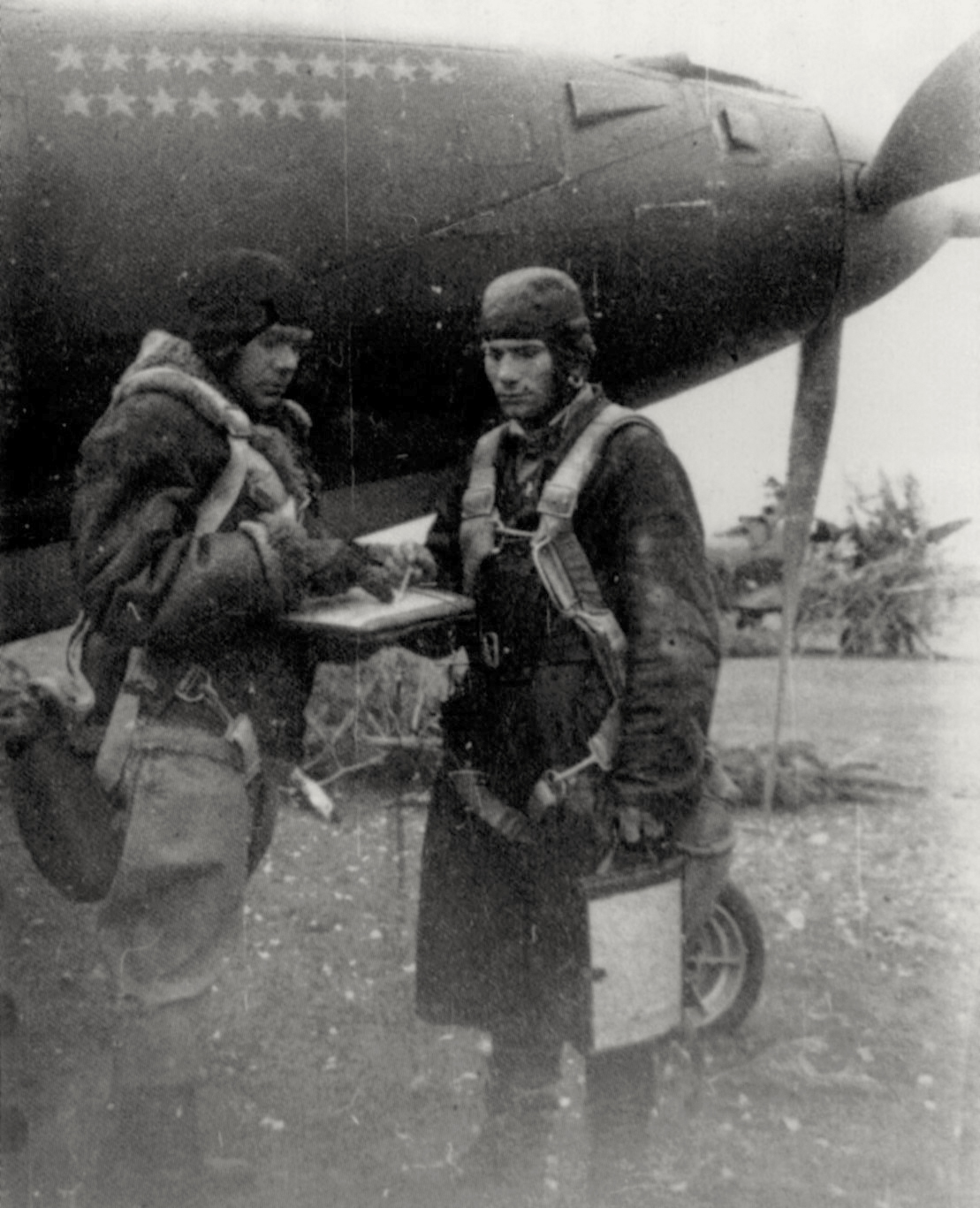 Aircrew USSR pilot 16GvIAP Nikolai Alekseevich Starchikov 01