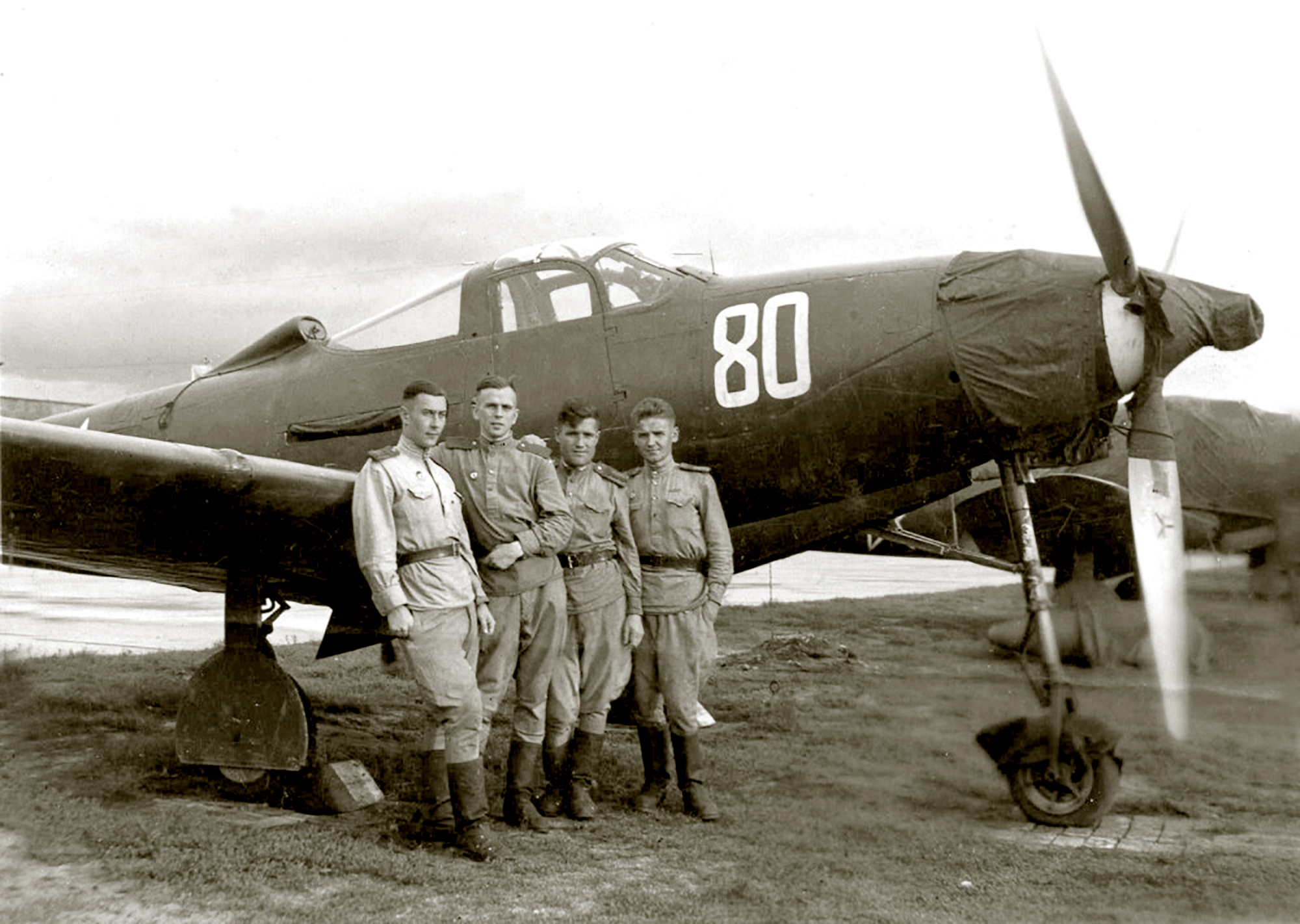 Самолеты советской армии. P-39 Airacobra. Bell p-39 Airacobra. Покрышкин Аэрокобра р-39.