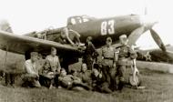 Asisbiz Bell P 39 Airacobra 30GvIAP 180IAD White 83 with pilots on Belorussian front 1945 01