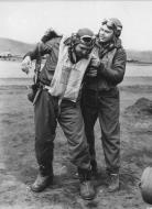 Asisbiz Aircrew American USAAF pilots from 343FG11FS Aleution Tigers gearing up 1942 43 01
