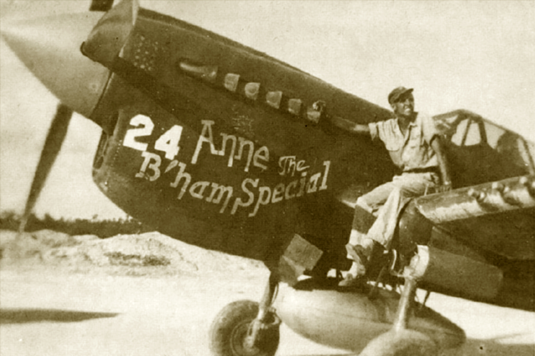 Curtiss P-40N Warhawk 49FG7FS White 24 Elliott Dent named Anne New Guinea 1943 01