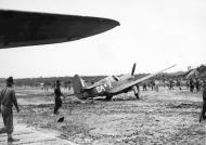 Asisbiz Curtiss P 40N Kittyhawk RAAF 75Sqn GAX landing mishap Tarakan Borneo 28th Jun 1945 AWM 110304
