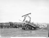Asisbiz USAAF 44 7845 P 40N Kittyhawk RAAF 75sqn GAE A29 1019 landing mishap Tarakan Borneo 28th Jun 1945 AWM 110300