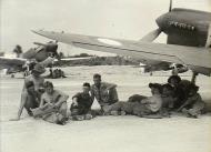 Asisbiz Curtiss P 40N Kittyhawk RAAF 76Sqn on standby at Kiriwina Trobriand Papua 12th Nov 1943 AWM OG0402