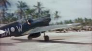 Asisbiz Curtiss P 40N Kittyhawk RAAF 77Sqn AMW PNG 1942 01