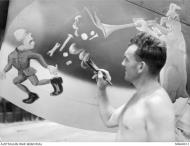 Asisbiz RAAF 77Sqn P 40 Kittyhawk nose art painted by Alan Newton at Strauss NT 20th Jan 1943 AWM NWA0012