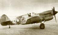 Asisbiz Curtiss P 40E Kittyhawk RAF 112Sqn GAK ETxxx Western Desert July 1942 SDAMC 01