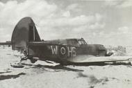 Asisbiz Curtiss P 40E Kittyhawk RAF 260Sqn HSW AL134 force landed after combat Egypt 14th Aug 1942 AWM 024852