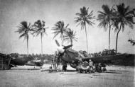 Asisbiz RNZAF Curtiss P 40 Kittyhawks being serviced on Espiritu Santo 01