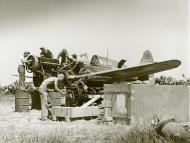 Asisbiz 12AF 41st Service Group repairing a Curtiss P 40 Warhawk North Africa 1943 NA18 JC 0017