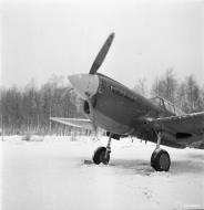 Asisbiz Curtiss P 40 Soviet 191GvIAP White 23 captured by Finnish forces at Valkjarvi 11th Dec 1943 13