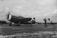 Asisbiz 42 76457 P 47D Thunderbolt 9AF 366FG389FS A6O with A6Y before take off 25th Apr 1944 FRE9581