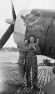 Asisbiz 41 6256 P 47C Thunderbolt 8AF 4FG336FS VFI Blue Goofis Lt Bob Hobert at Debden 01