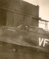 Asisbiz 42 7884 P 47D Thunderbolt 8AF 4FG336FS VFP Lucky aka Reggie's Reply Lt John Godfrey at Debden 1943 01