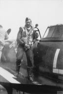 Asisbiz 42 26628 P 47D Thunderbolt or 42 75207 56FG62FS LMC Miss Fire artwork of nude (L) Rozzi Geth II Capt Fred J Christensen