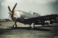 Asisbiz 42 76179 P 47D Thunderbolt 56FG61FS HVV Little Chief Lt Frank W Klibbe FRE5594