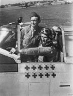 Asisbiz Aircrew USAAF 56FG Lt S Gerick with his P 47 Thunderbolt FRE2523